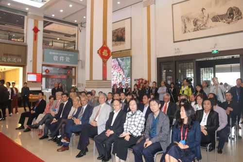 丝路传情 笔墨生辉——第三届中法文化论坛美术作品展暨现场书画互动活动在西安亮宝楼开幕